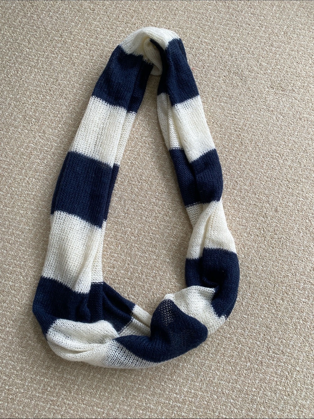 Infinity scarf